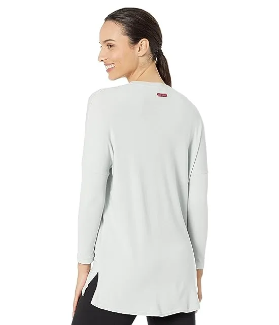 https://images.styletyx.com/images/3-4-sleeve-slouchy-luxe-tee-hard-tail-2605742_2.webp