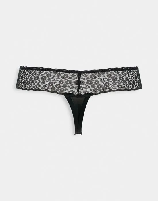 https://images.styletyx.com/images/3-pack-lace-thongs-in-multi-new-look-3128844_2.webp