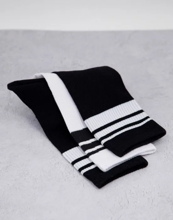 https://images.styletyx.com/images/4-pack-sport-socks-with-stripe-in-multi-only-sons-13325151_2.webp