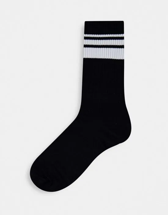 https://images.styletyx.com/images/4-pack-sport-socks-with-stripe-in-multi-only-sons-13325151_4.webp