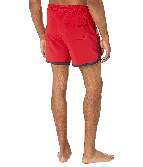 https://images.styletyx.com/images/40-cm-70s-style-inspiration-swim-trunks-colmar-2356625_2.webp