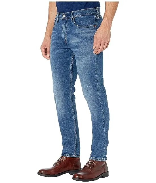 https://images.styletyx.com/images/512-slim-taper-fit-levi-s-2792133_2.webp