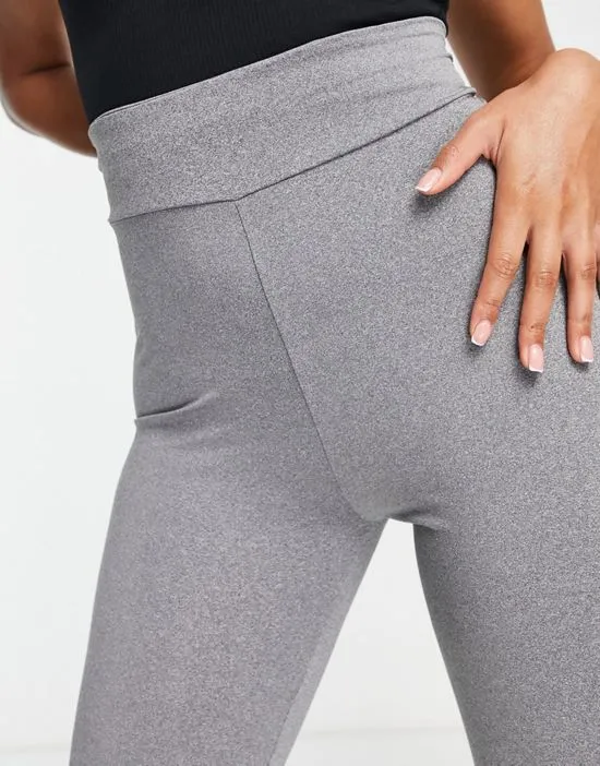 https://images.styletyx.com/images/7-8-leggings-in-gray-heather-threadbare-fitness-2342272_2.webp