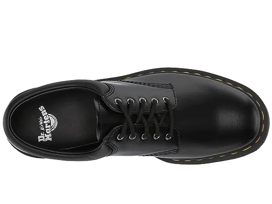 https://images.styletyx.com/images/8053-platform-dr-martens-2515496_2.webp