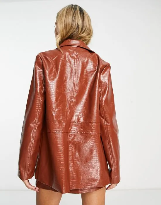 https://images.styletyx.com/images/90s-blazer-in-brown-croc-part-of-a-set-daisy-street-2211813_2.webp