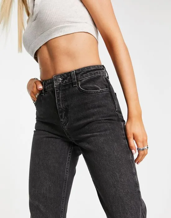 https://images.styletyx.com/images/90s-flare-jeans-in-washed-black-topshop-1785097_3.webp