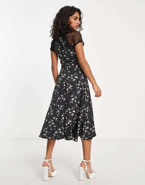 https://images.styletyx.com/images/a-line-lace-detail-midi-dress-in-black-print-liquorish-petite-13000009_4.webp