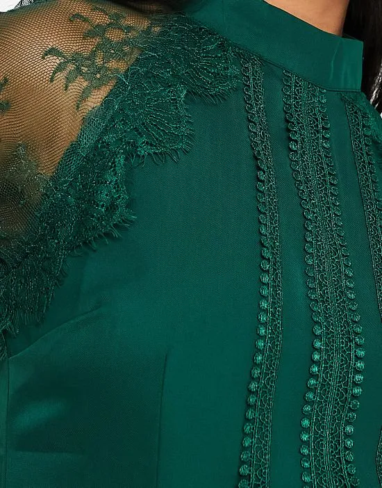 https://images.styletyx.com/images/a-line-lace-detail-mini-dress-in-emerald-liquorish-petite-12999900_3.webp