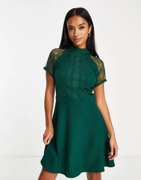 https://images.styletyx.com/images/a-line-lace-detail-mini-dress-in-emerald-liquorish-petite-12999900_4.webp