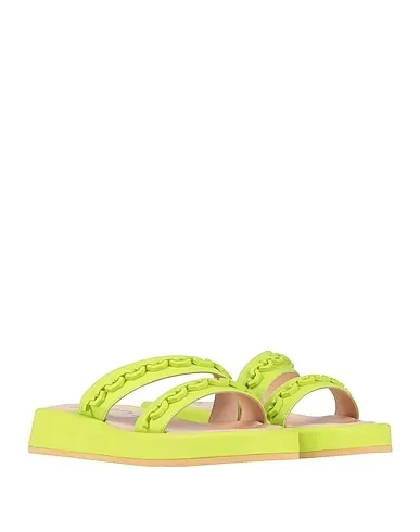 https://images.styletyx.com/images/acid-green-leather-sandals-n21-875872234_2.webp