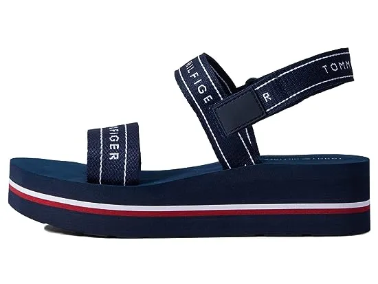 https://images.styletyx.com/images/adia-tommy-hilfiger-2097056_4.webp