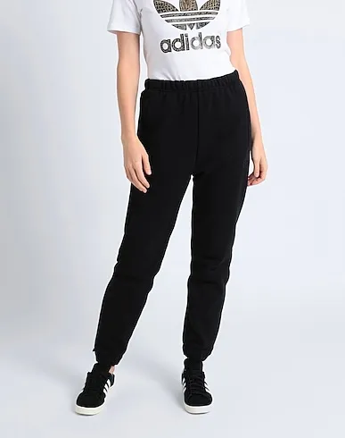 https://images.styletyx.com/images/adidas-originals-low-c-slit-pant-black-women-s-casual-pants-adidas-2975869_2.webp