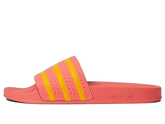 https://images.styletyx.com/images/adilette-adidas-13507205_4.webp
