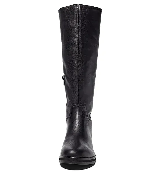 https://images.styletyx.com/images/agra-tall-boot-abercrombie-fitch-1985552_2.webp