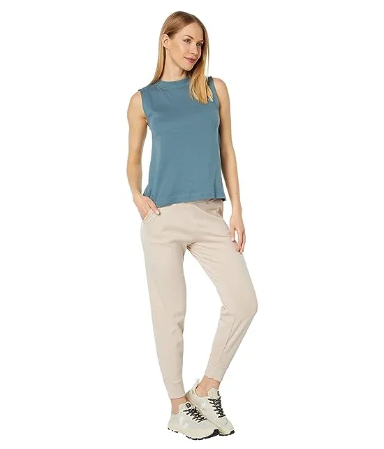 https://images.styletyx.com/images/airplane-jogger-in-organic-cotton-interlock-pact-13040832_4.webp