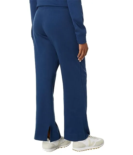 https://images.styletyx.com/images/airplane-pants-pact-1877725598_2.webp