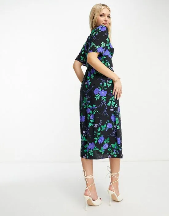 https://images.styletyx.com/images/alexa-midi-dress-in-blue-floral-nobody-s-child-1004197282_2.webp