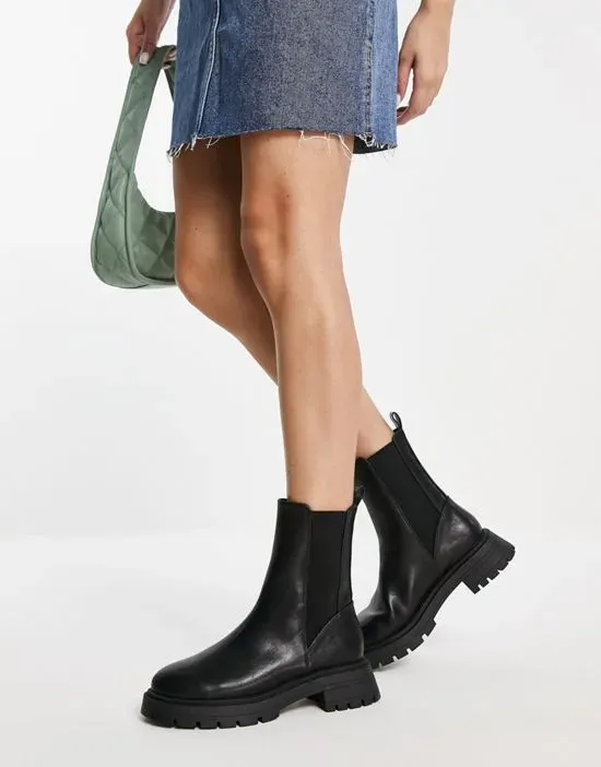 https://images.styletyx.com/images/alfie-chunky-chelsea-boots-in-black-asos-design-2122860_4.webp