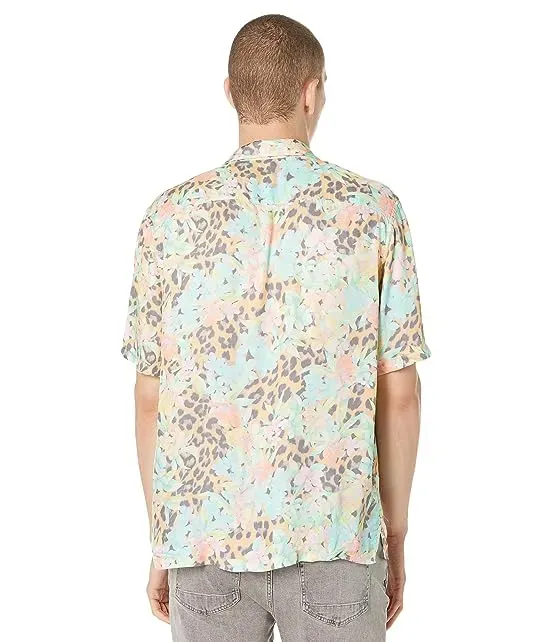 https://images.styletyx.com/images/allsaints-ligularia-short-sleeve-shirt-allsaints-12966059_2.webp