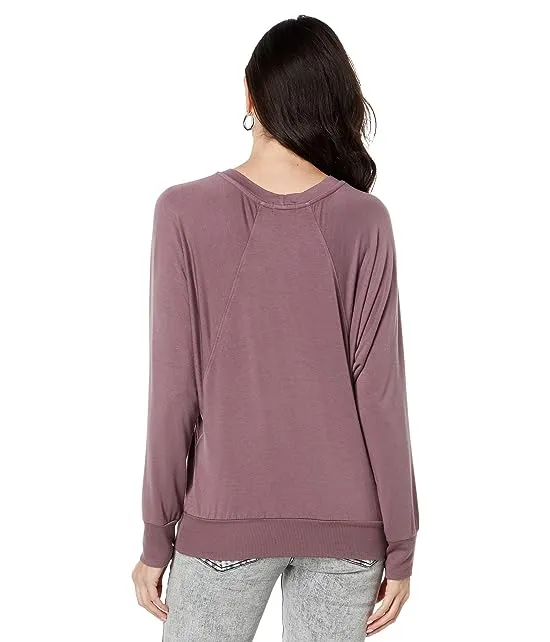 https://images.styletyx.com/images/alma-dolman-pullover-lamade-13110267_2.webp