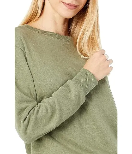 https://images.styletyx.com/images/alternative-throwback-washed-terry-crew-neck-sweatshirt-alternative-1886452_3.webp