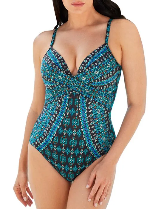 https://images.styletyx.com/images/amarna-captivate-one-piece-swimsuit-miraclesuit-13123892_4.webp