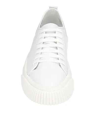 https://images.styletyx.com/images/ami-alexandre-mattiussi-white-men-s-sneakers-ami-alexandre-mattiussi-3325839_4.webp