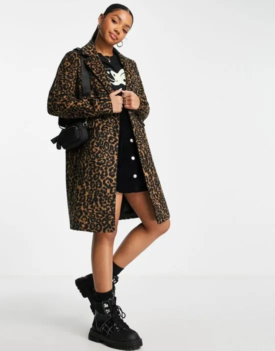 https://images.styletyx.com/images/animal-print-overcoat-in-tan-miss-selfridge-1282807377_3.webp