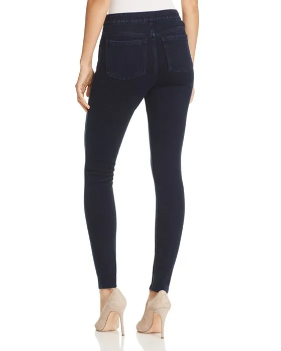 https://images.styletyx.com/images/ankle-jean-ish-leggings-spanx-2750260_2.webp