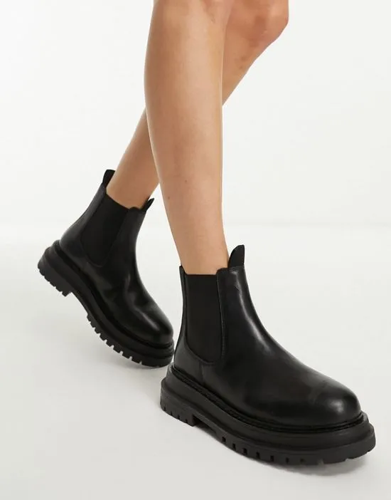https://images.styletyx.com/images/appreciate-leather-chelsea-boots-in-black-asos-design-2496820_2.webp