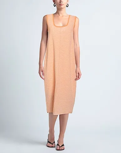 https://images.styletyx.com/images/apricot-knitted-midi-dress-rus-12917163_2.webp