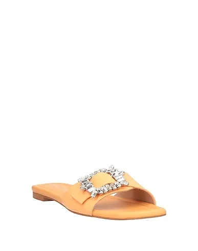 https://images.styletyx.com/images/apricot-leather-sandals-stuart-weitzman-2917795_2.webp