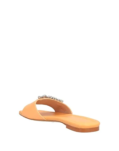 https://images.styletyx.com/images/apricot-leather-sandals-stuart-weitzman-2917795_3.webp