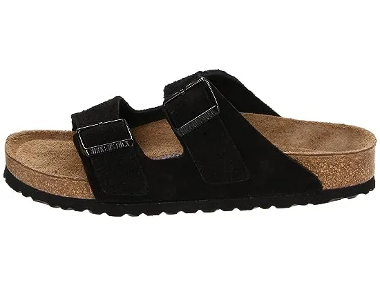 https://images.styletyx.com/images/arizona-soft-footbed-suede-unisex-birkenstock-1919952_4.webp