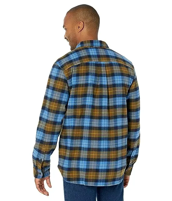 https://images.styletyx.com/images/arroyo-flannel-shirt-the-north-face-2412416_2.webp