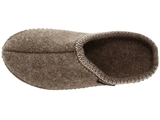 https://images.styletyx.com/images/as-classic-slipper-haflinger-2924668_2.webp