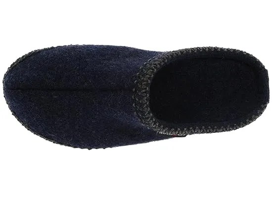 https://images.styletyx.com/images/as-classic-slipper-haflinger-2924672_2.webp
