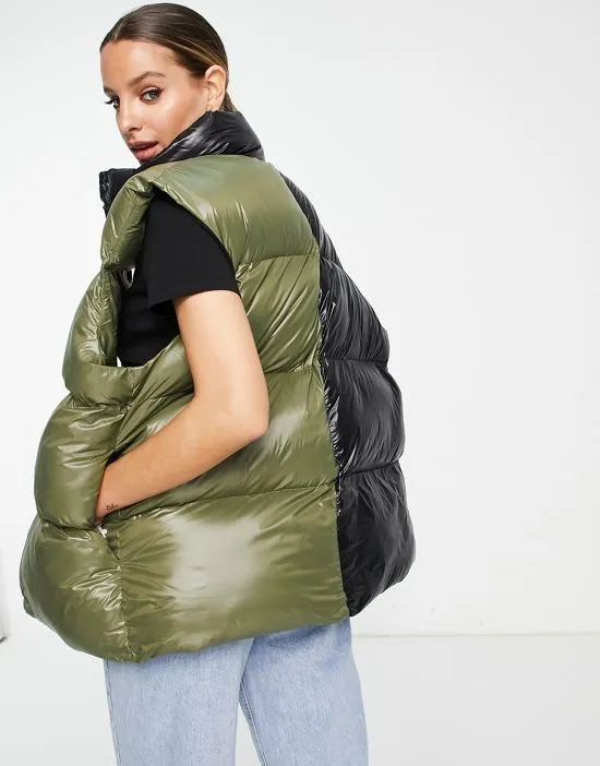 https://images.styletyx.com/images/asos-design-tall-hi-shine-spliced-vest-in-black-and-khaki-asos-design-3002153_2.webp