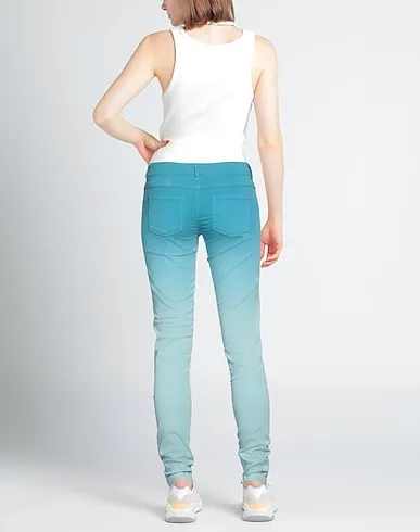 https://images.styletyx.com/images/azure-denim-denim-pants-heritage-13438896_3.webp