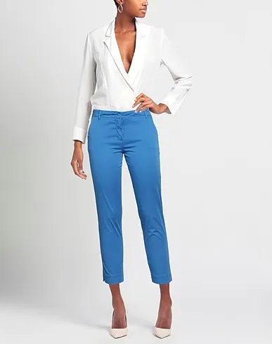 https://images.styletyx.com/images/azure-plain-weave-casual-pants-white-wise-13582447_2.webp