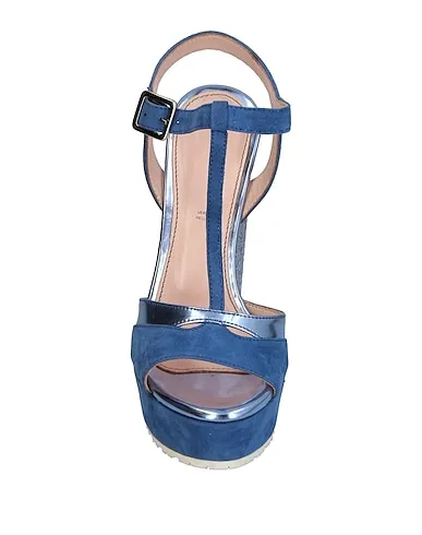 https://images.styletyx.com/images/azure-sandals-tipe-e-tacchi-825487_2.webp