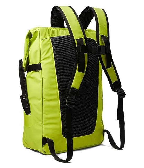https://images.styletyx.com/images/backpack-hr4342-adidas-13293778_2.webp