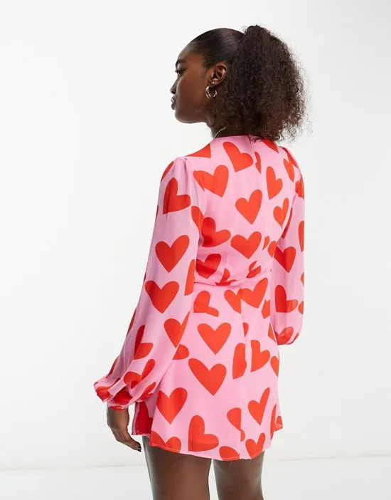 https://images.styletyx.com/images/balloon-sleeve-mini-dress-in-red-and-pink-heart-style-cheat-13148385_4.webp