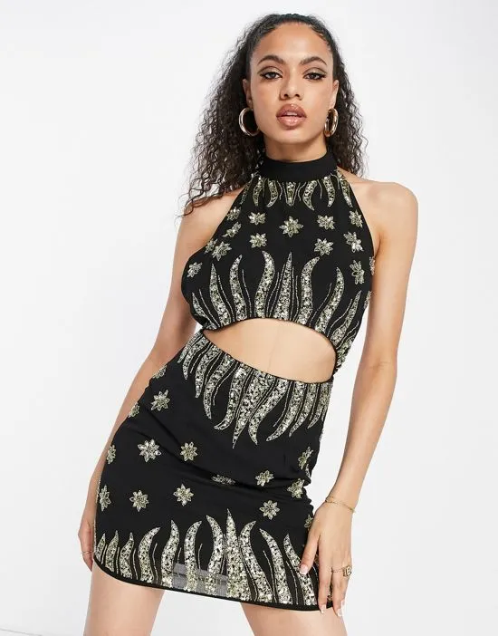 https://images.styletyx.com/images/band-of-stars-premium-hand-embellished-halter-mini-dress-in-black-and-gold-band-of-stars-2525423_4.webp