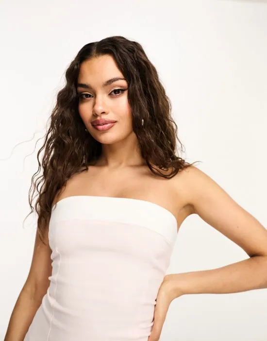 https://images.styletyx.com/images/bandeau-contrast-mini-dress-in-pink-vesper-petite-1839013696_3.webp