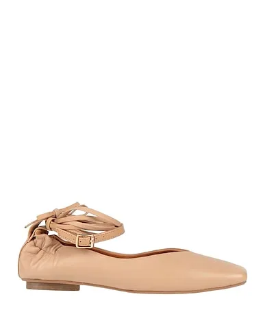 https://images.styletyx.com/images/beige-ballet-flats-cafenoir-12906645_1.webp