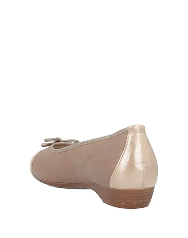 https://images.styletyx.com/images/beige-ballet-flats-scholl-819285_3.webp