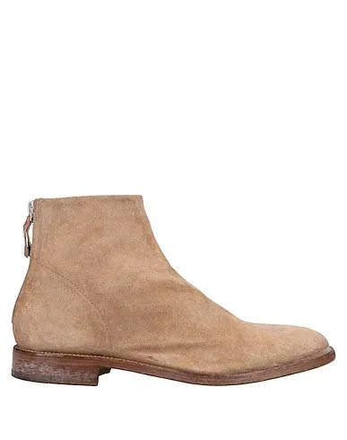 https://images.styletyx.com/images/beige-boots-moma-1225462158_1.webp