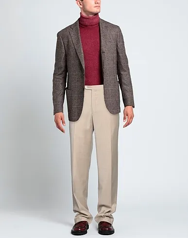 https://images.styletyx.com/images/beige-cool-wool-casual-pants-corneliani-1250284508_2.webp