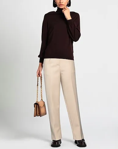 https://images.styletyx.com/images/beige-cool-wool-casual-pants-peter-do-13290943_2.webp